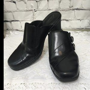 Clarks Brand Women's shoes Size 8M